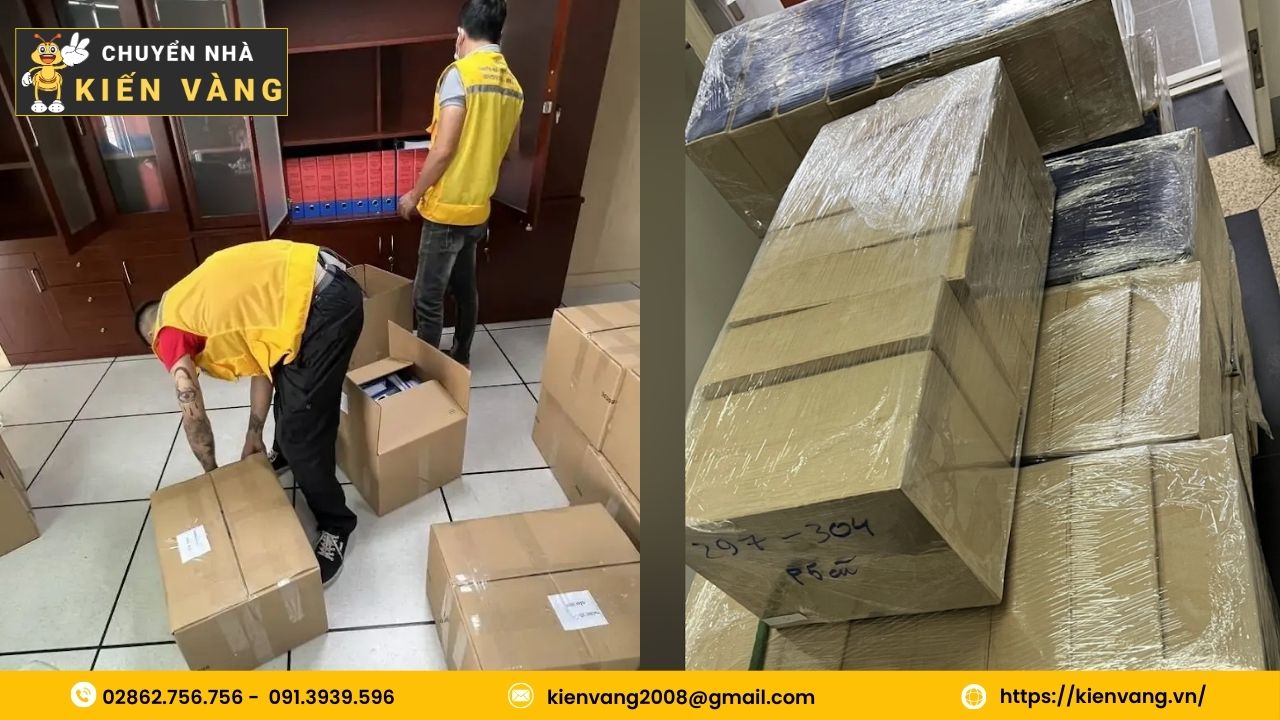 Đội ngũ nhân viên của Kiến Vàng đóng gói đồ đạc vận chuyển cẩn thận cho khách
